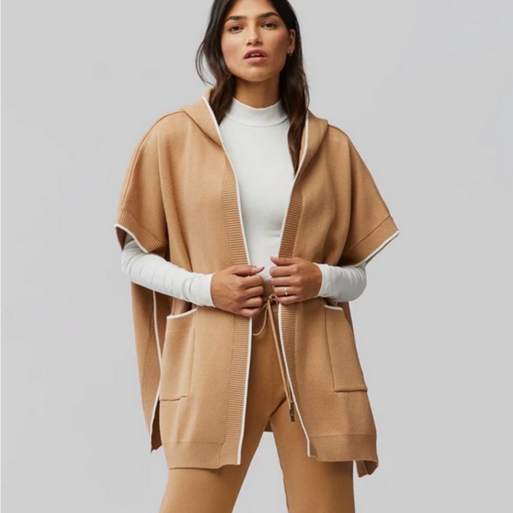Soia & Kyo Camel Hooded Sweater Poncho